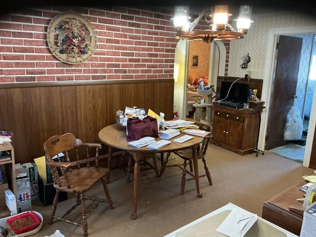 Photo of 251 Fuller Rd