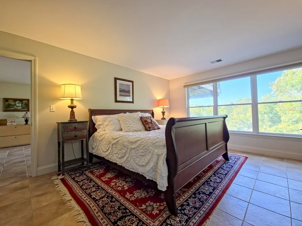 Photo of 4 Mainstay Ln