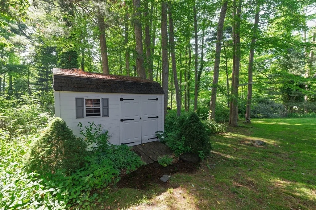 Photo of 10 Dunster Ln