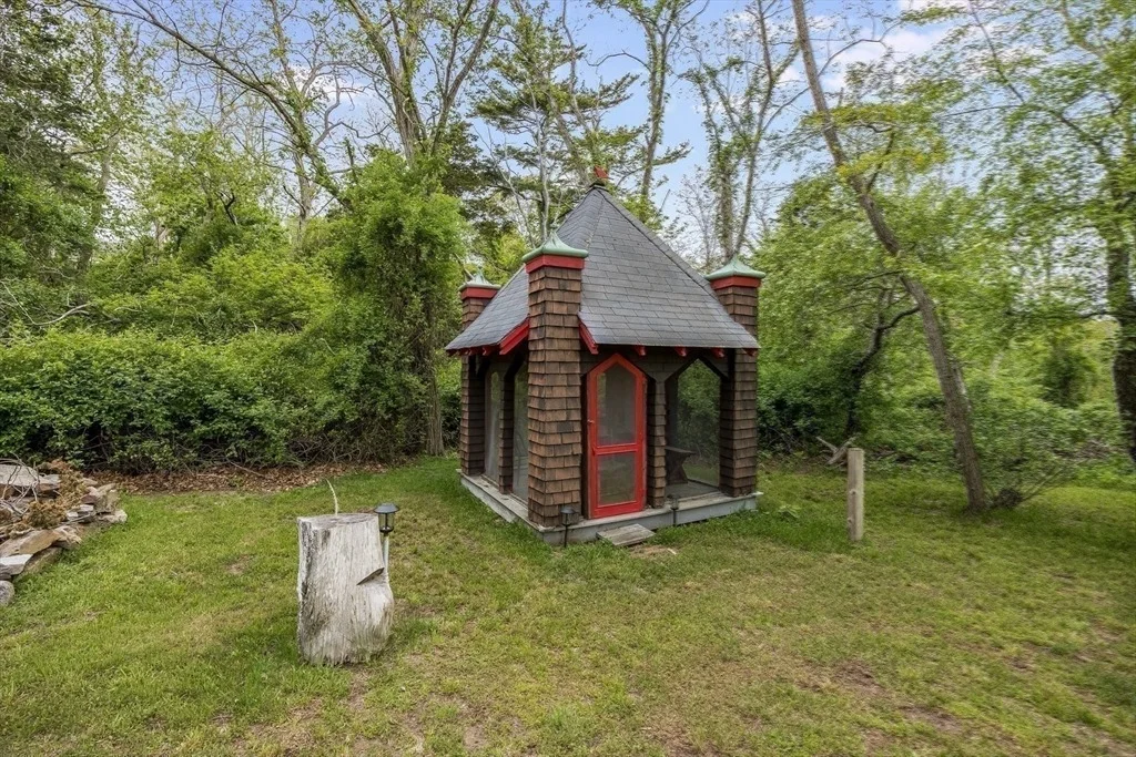 Photo of 575 Nauset Road
