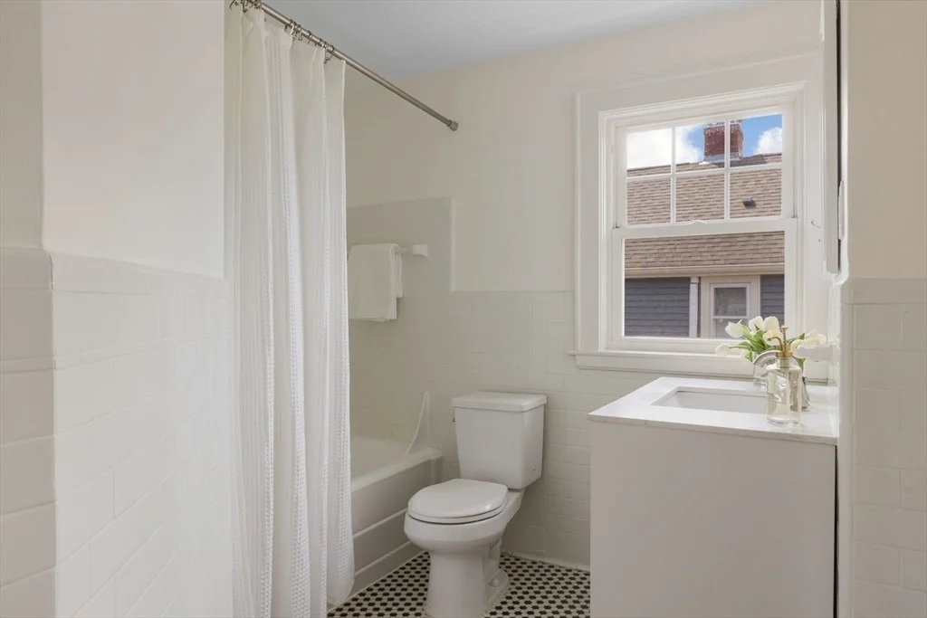 Photo of 220 Hillside Avenue
