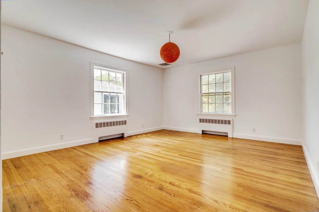 Photo of 77 Jordan Rd