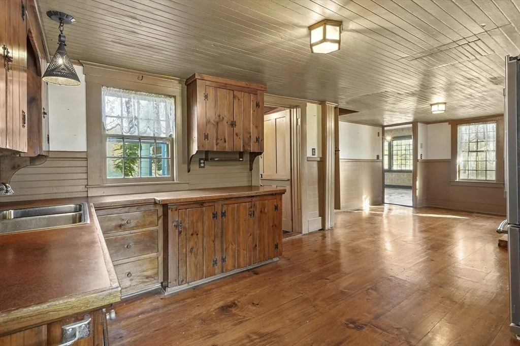 Photo of 216 Brookfield Rd