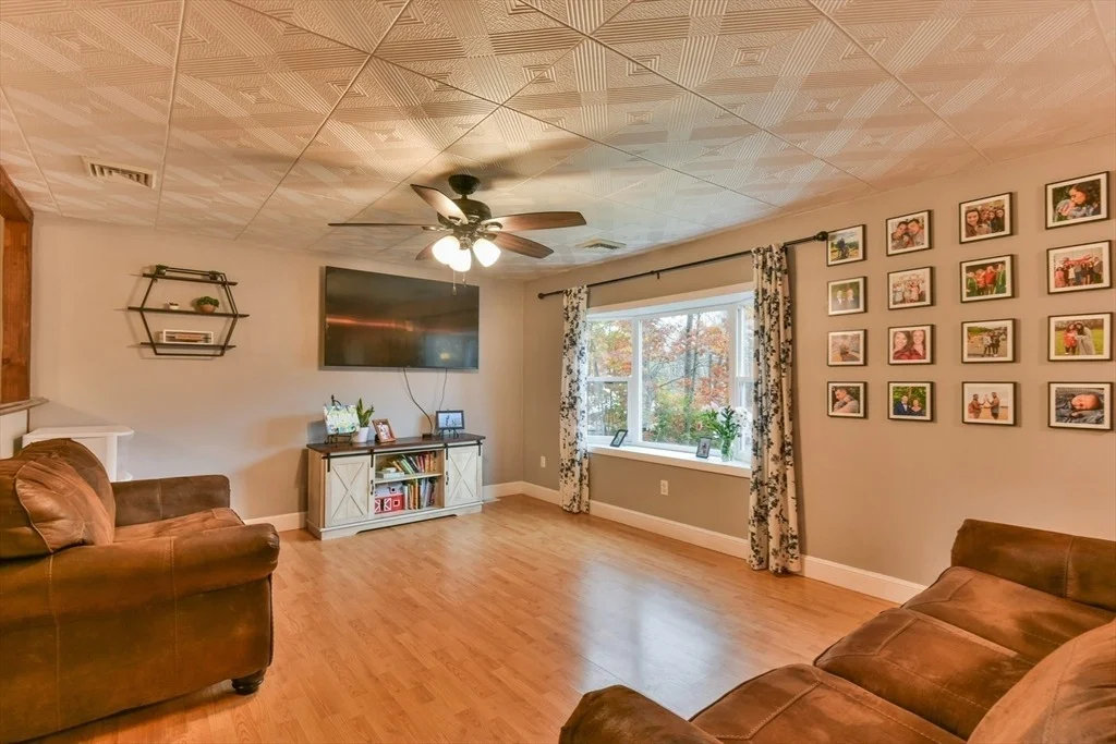 Photo of 120 Lakeside Ave