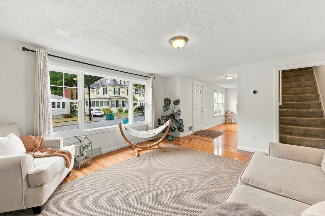 Photo of 59 Colonial Ave