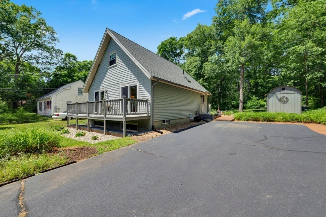 Photo of 47 Horseshoe Cir