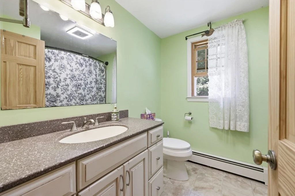 Photo of 75 Blandford Rd