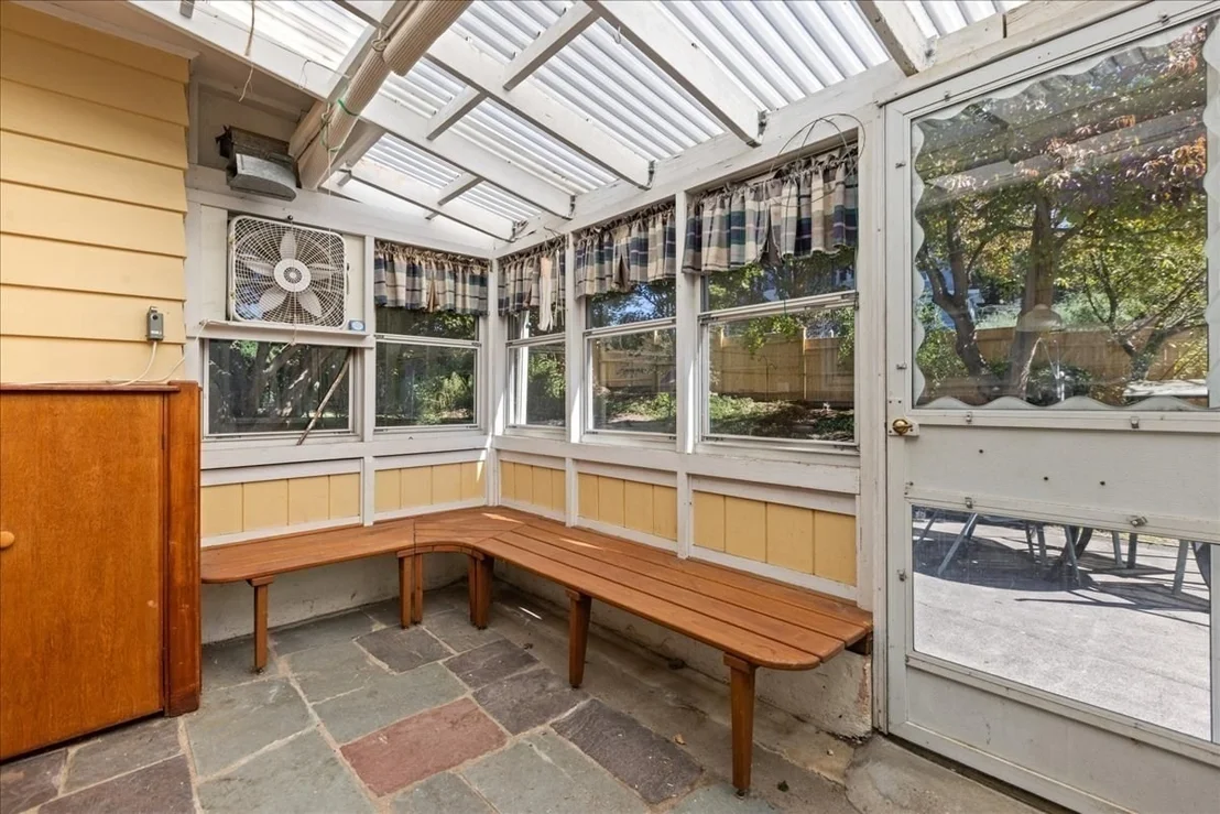 Photo of 4 Oakhurst Rd
