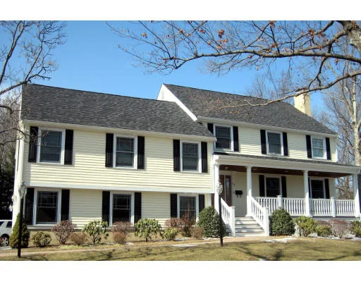 Photo of 15 Richardson Dr