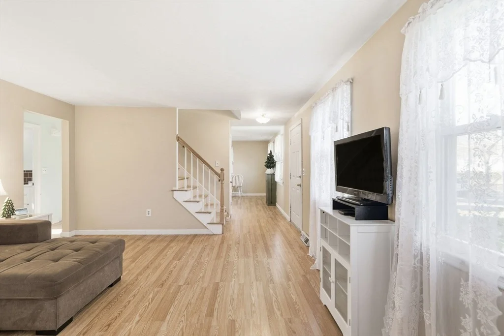 Photo of 24 Maverick Dr