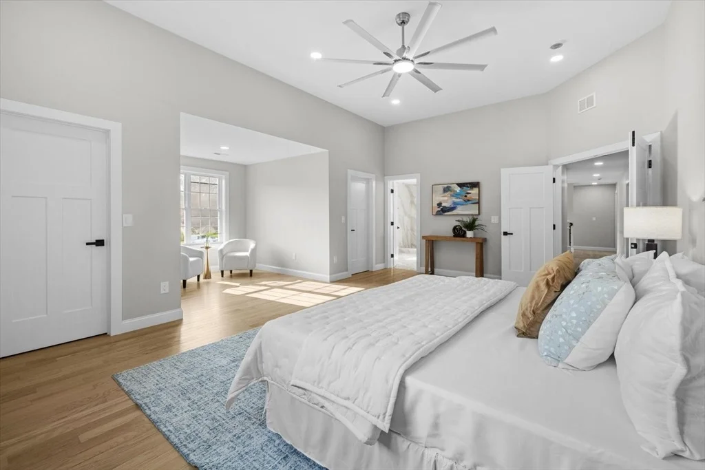 Photo of 10 Falcon Drive