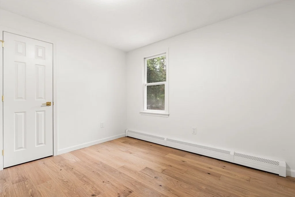 Photo of 34 Saddleback Rd