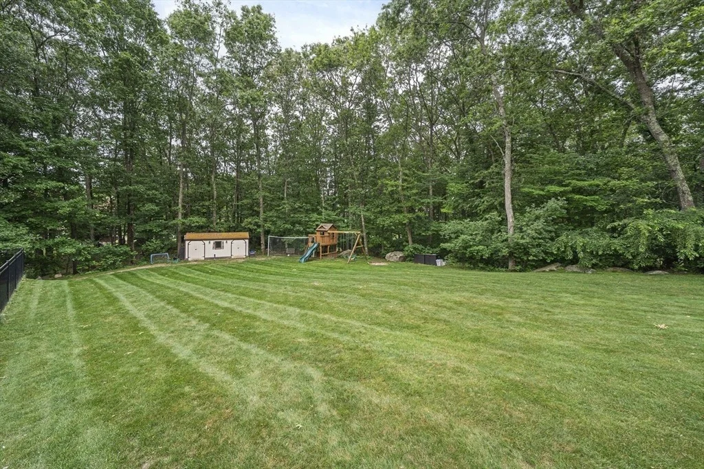 Photo of 42 Eisenhower Dr