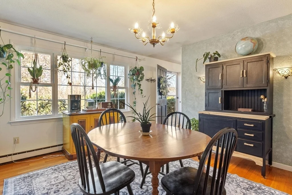 Photo of 40 Ivy Dr