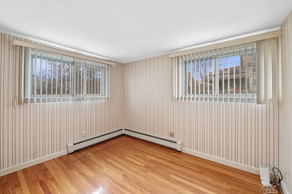 Photo of 11 Netherton Ave