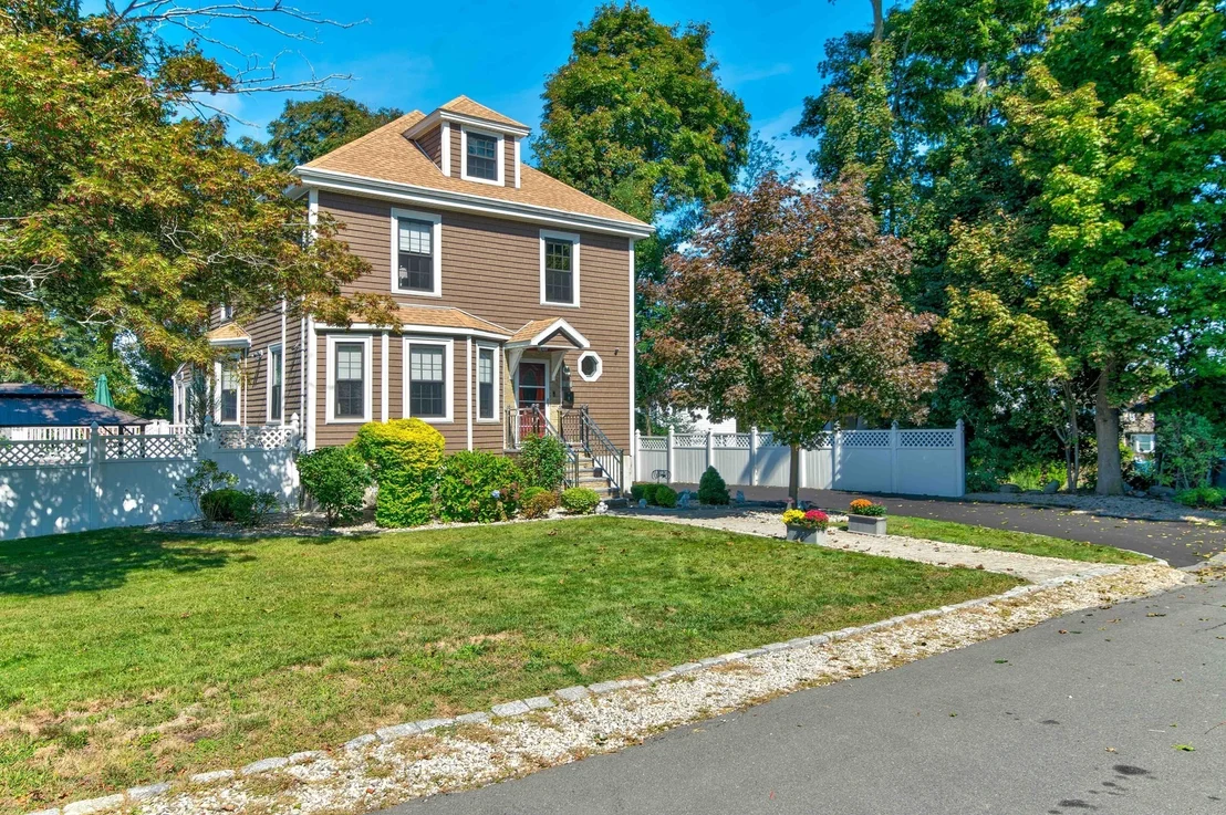 Photo of 22 Wilson Ave