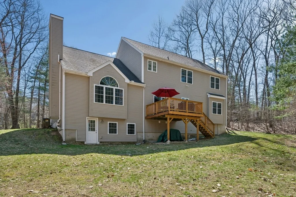 Photo of 320 Lincoln Circle