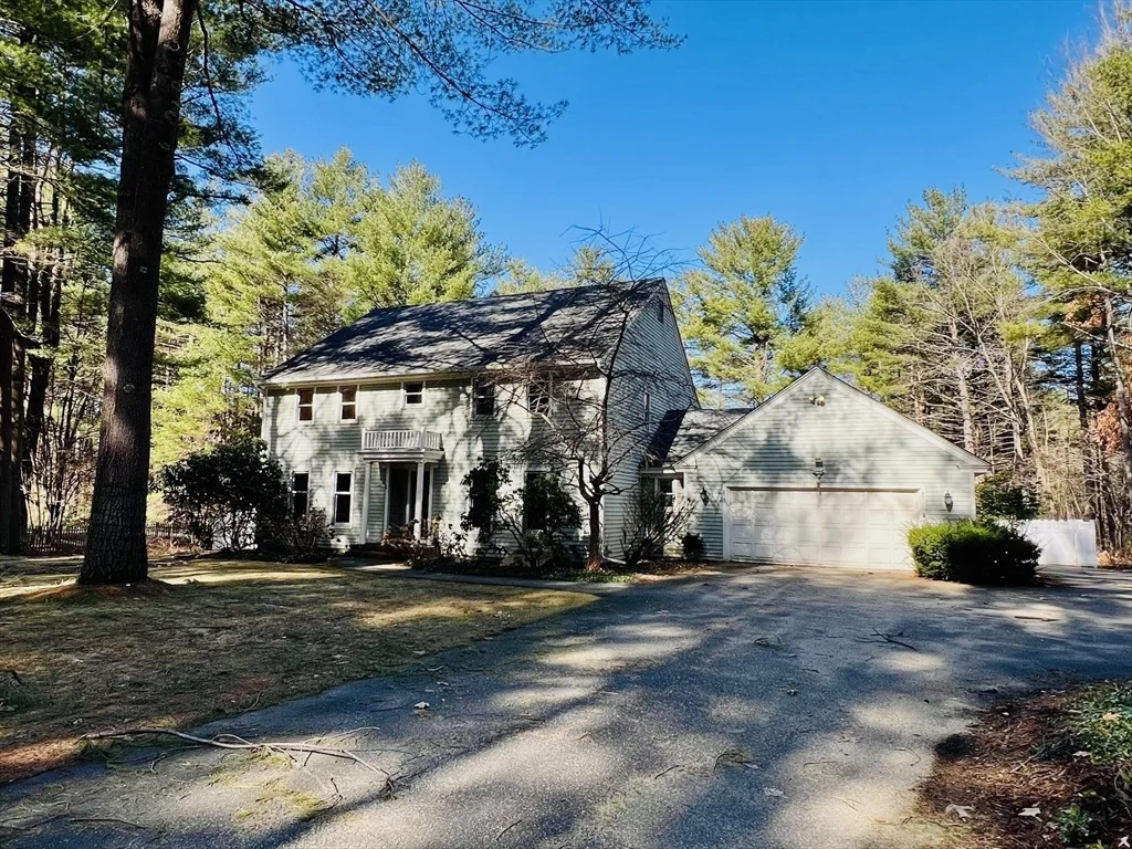 Photo of 63 Larkspur Dr