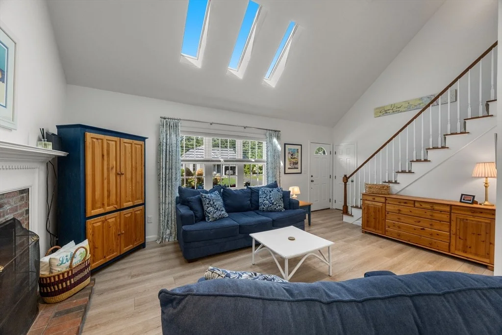 Photo of 75 Jobys Ln