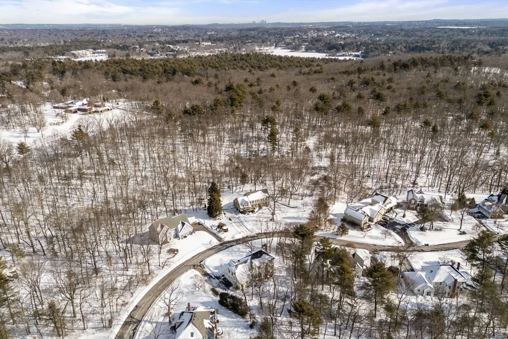 Photo of 48 Algonquian Dr