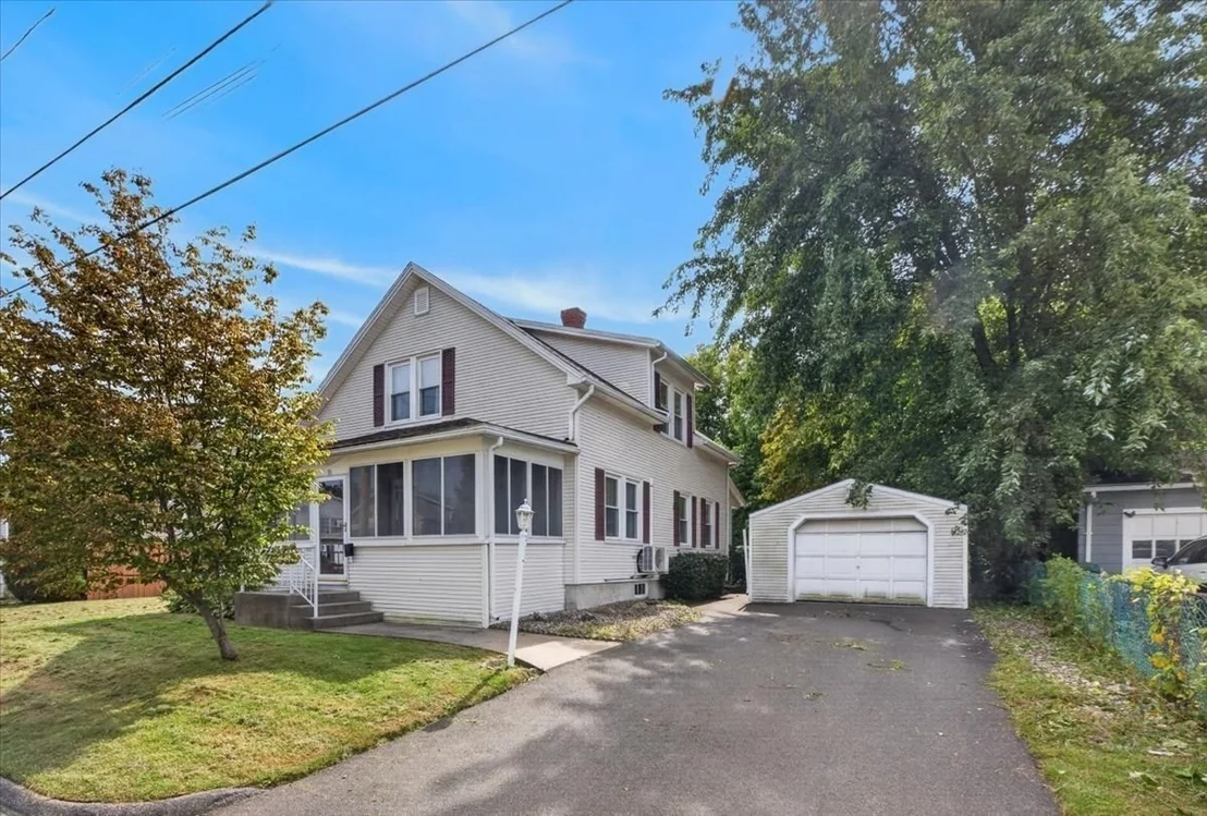 Photo of 35 Lorraine St