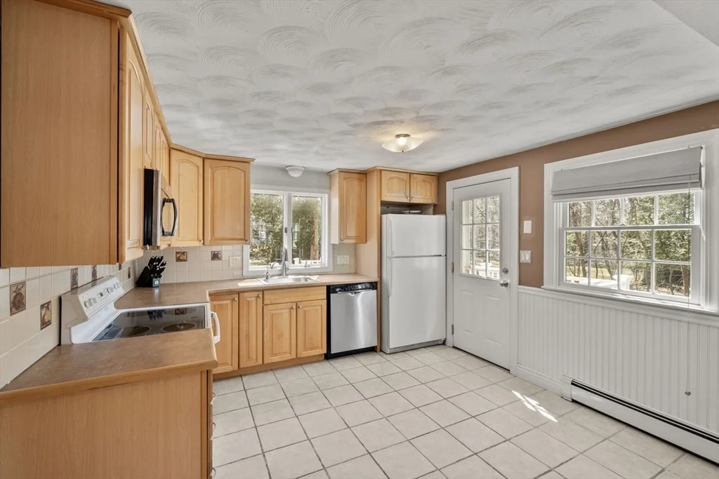 Photo of 10 Hearthstone Dr