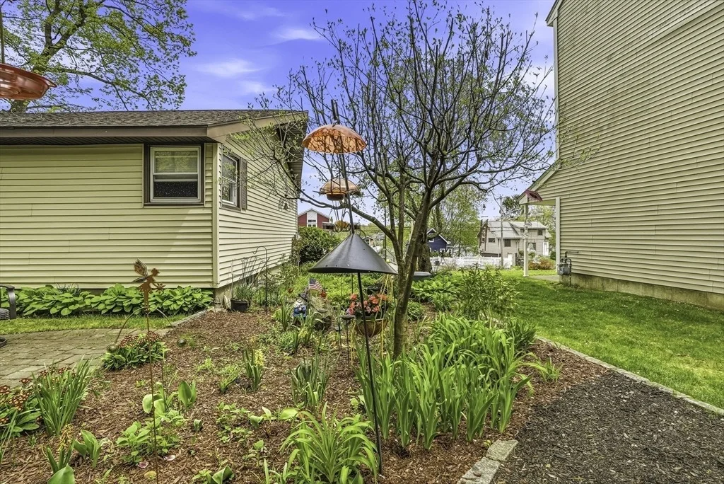 Photo of 460 Lake Ave