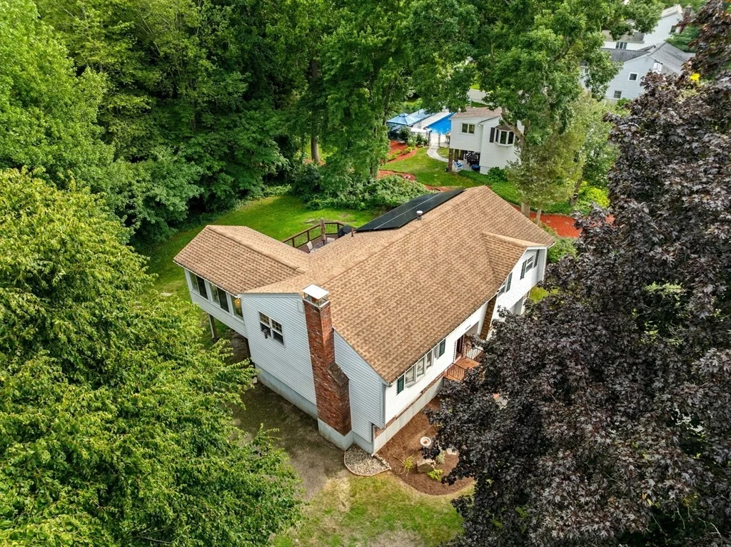 Photo of 21 Freeport Dr