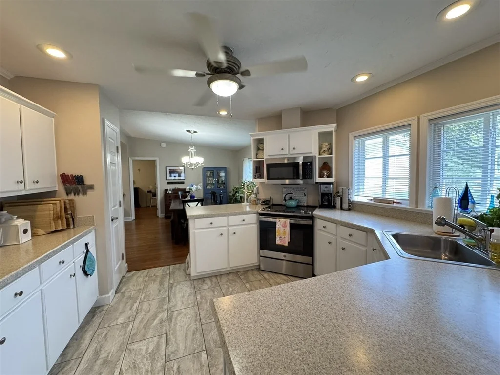 Photo of 61 Brookstone Dr.