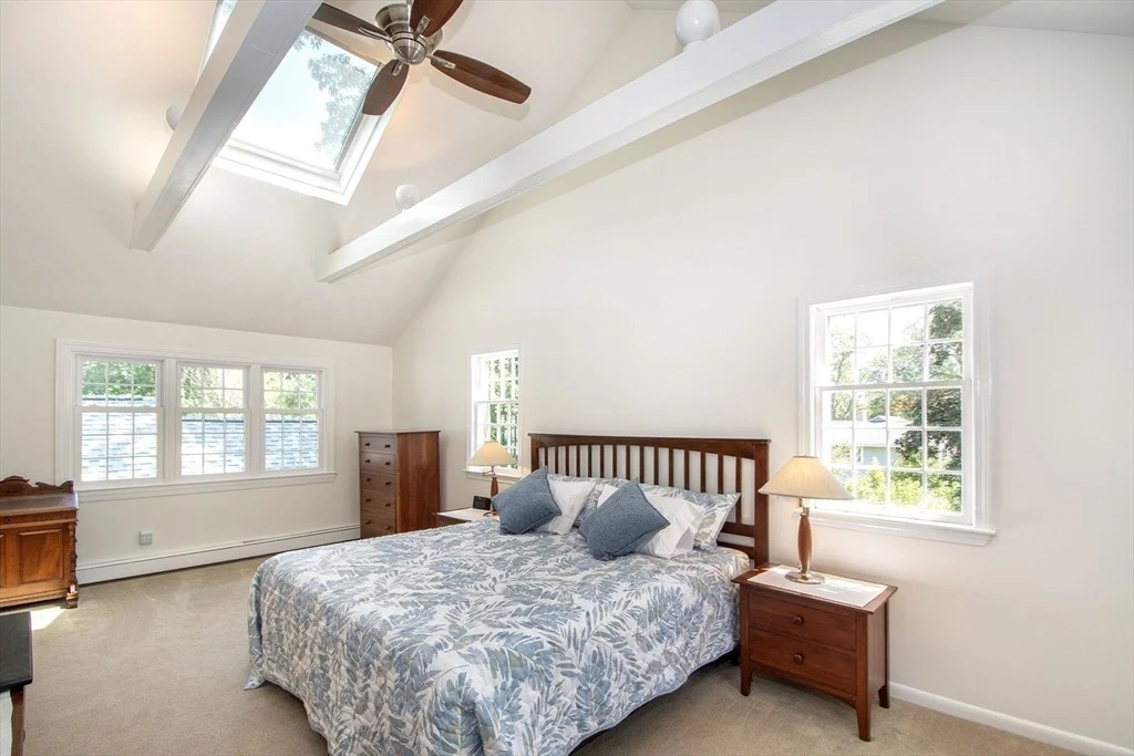 Photo of 39 Ledgewood Dr