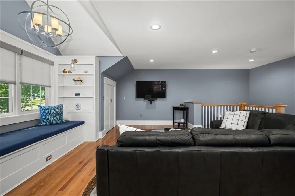 Photo of 9 Hillando Dr