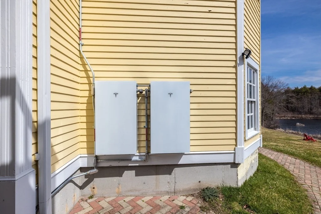 Photo of 75 Washington St