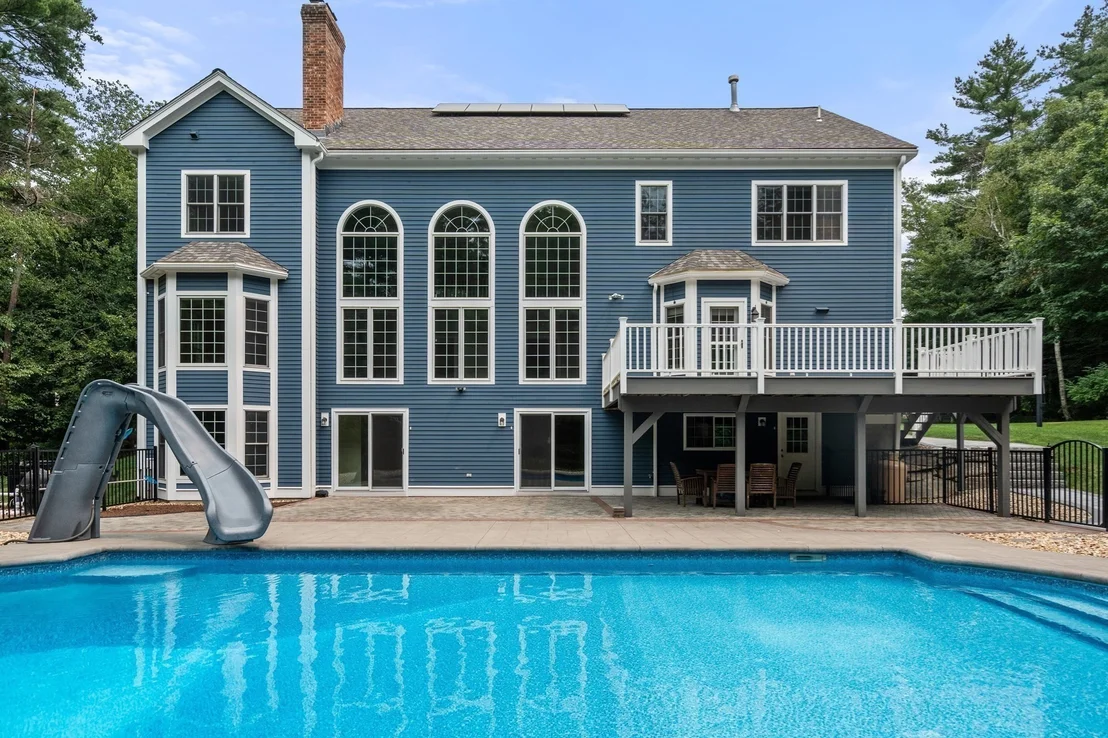 Photo of 220 Newtown Road
