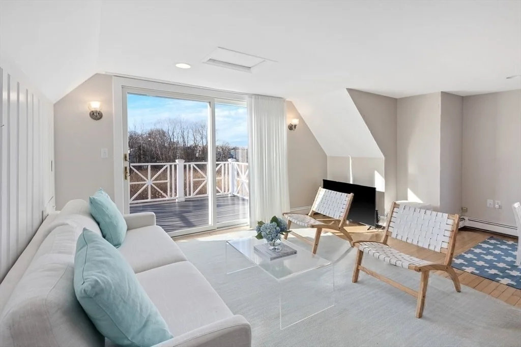Photo of 10r Martins Lane