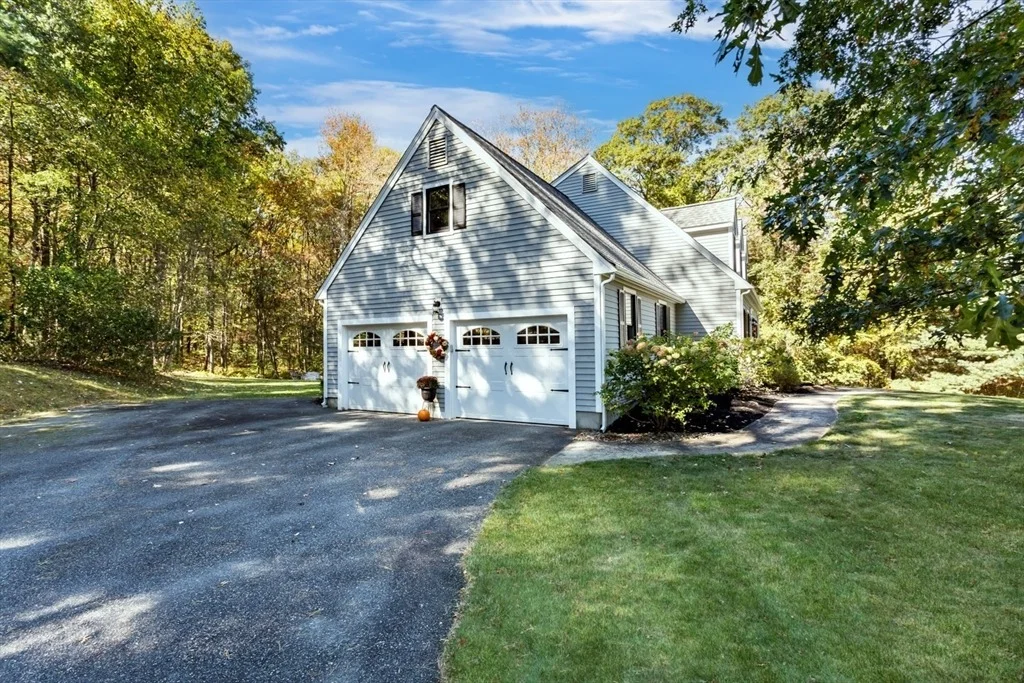 Photo of 8 Bubbling Brook Road