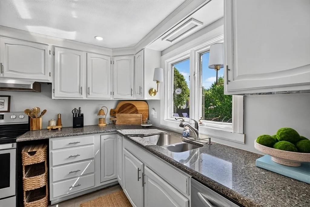 Photo of 20 Westernview Cir