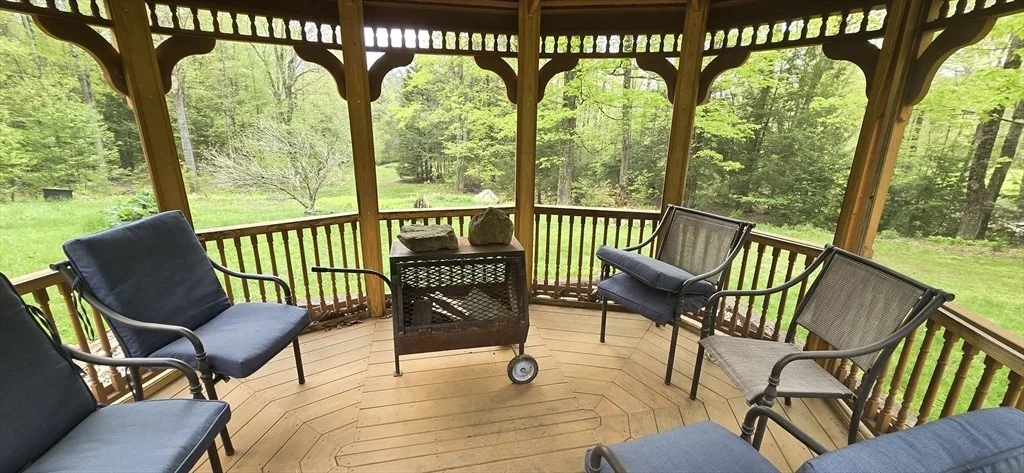 Photo of 250 Athol Rd