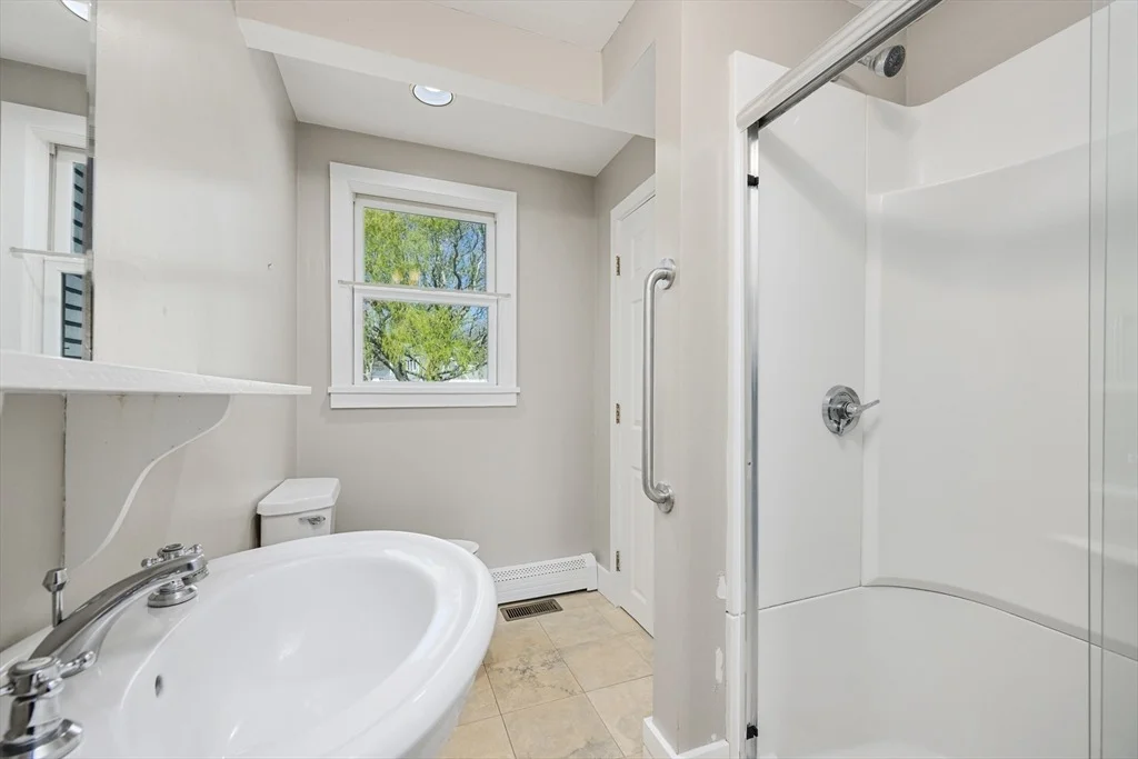 Photo of 181 Elliott Rd