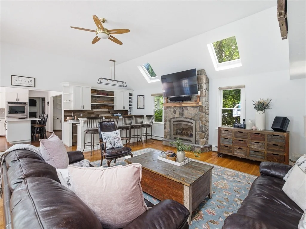 Photo of 2 Foley Dr