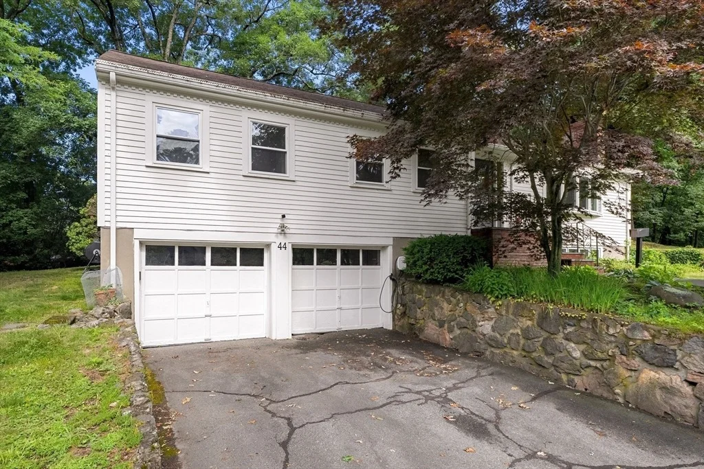 Photo of 44 Windemere Rd