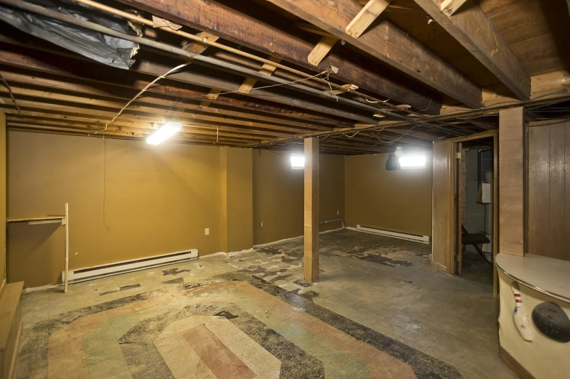 Photo of 956 Granby Rd