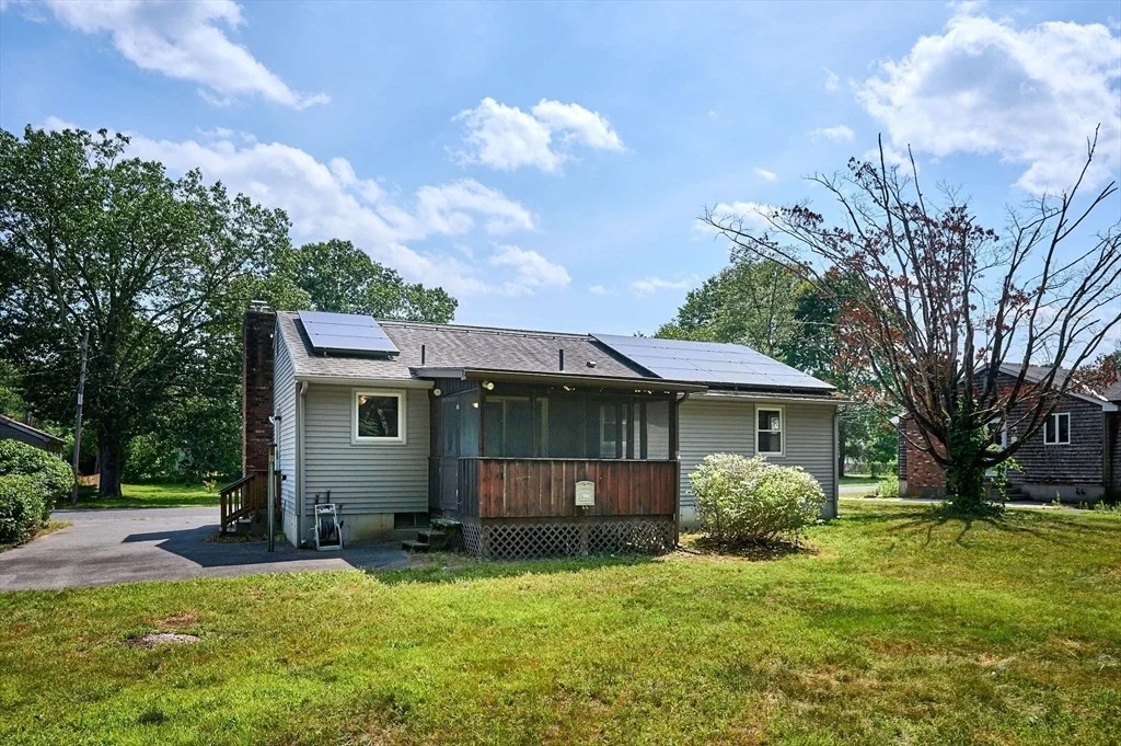 Photo of 15 Evans Ave