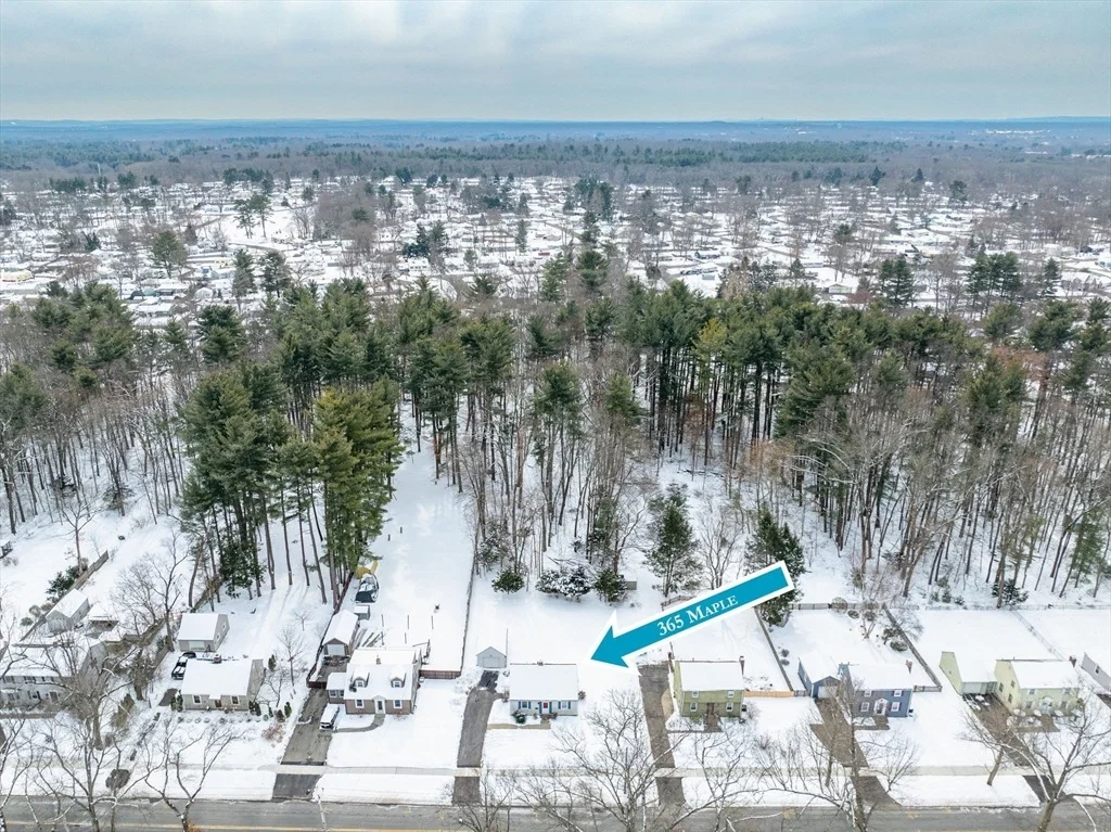 Photo of 365 Maple Rd