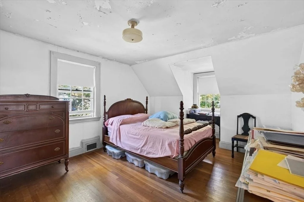 Photo of 25 Leland Rd