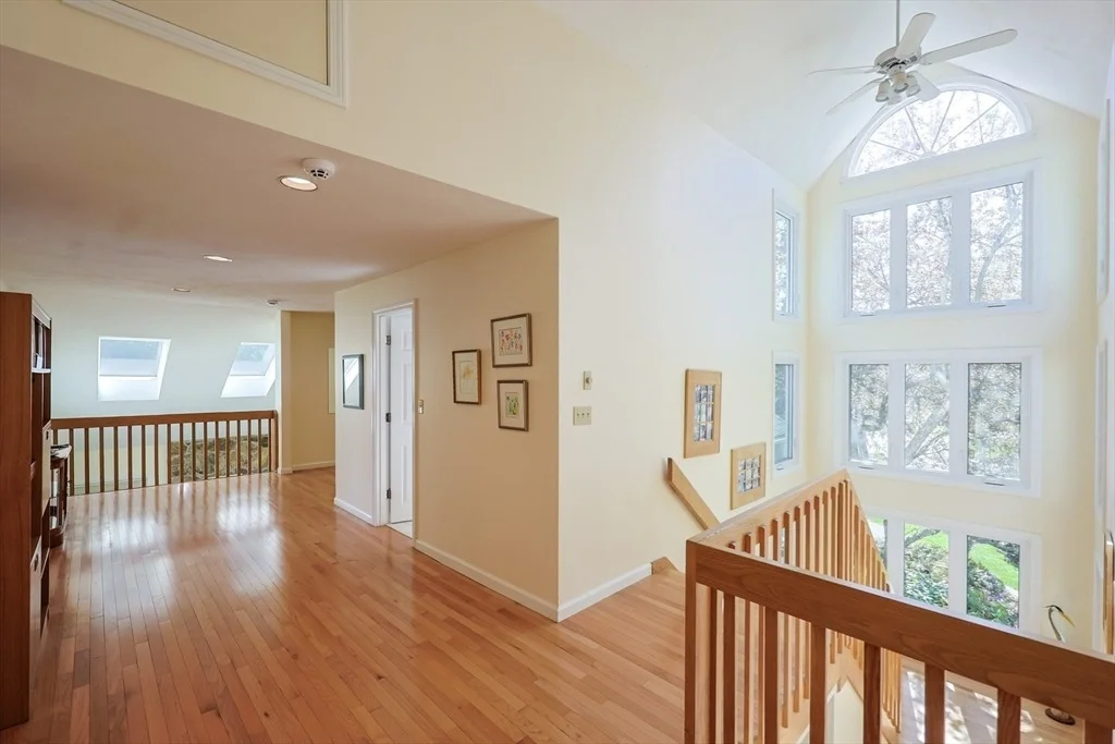 Photo of 8 Fieldstone Lane