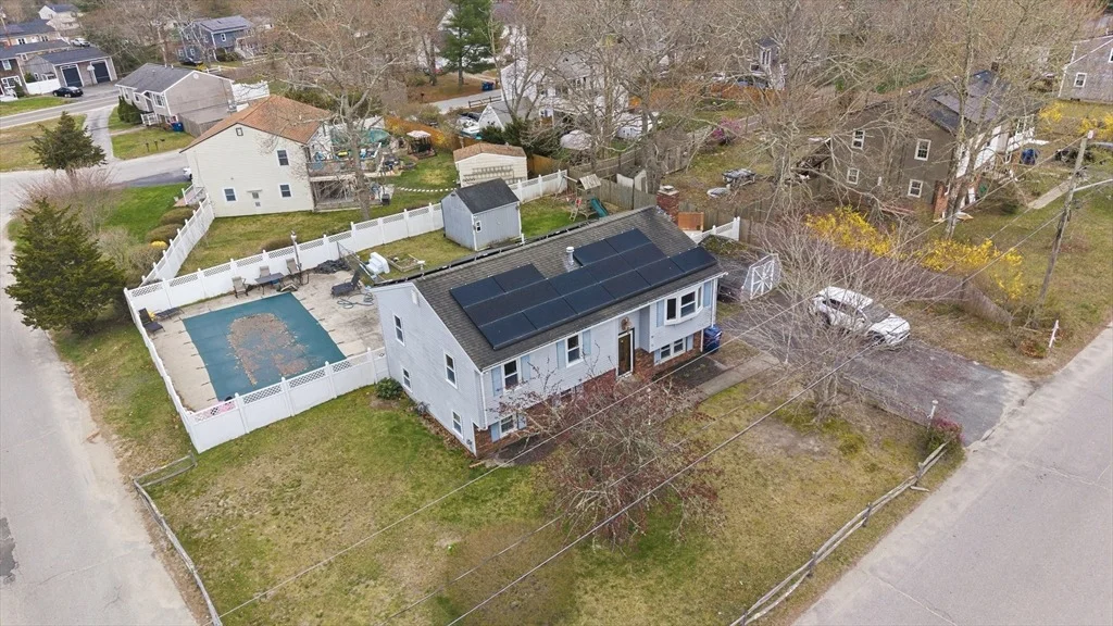 Photo of 51 Hideaway Ln