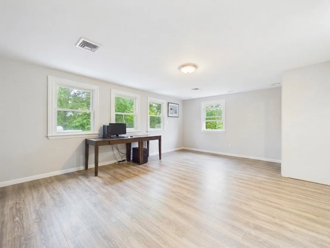 Photo of 15 Sunset Dr