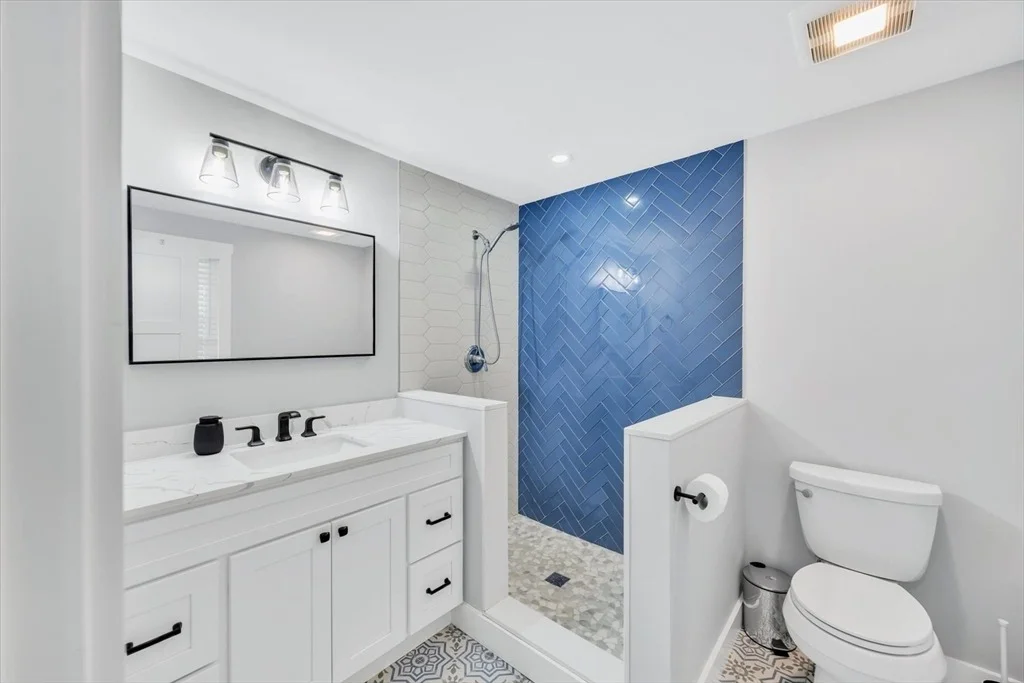 Photo of 25 Nancy Ln