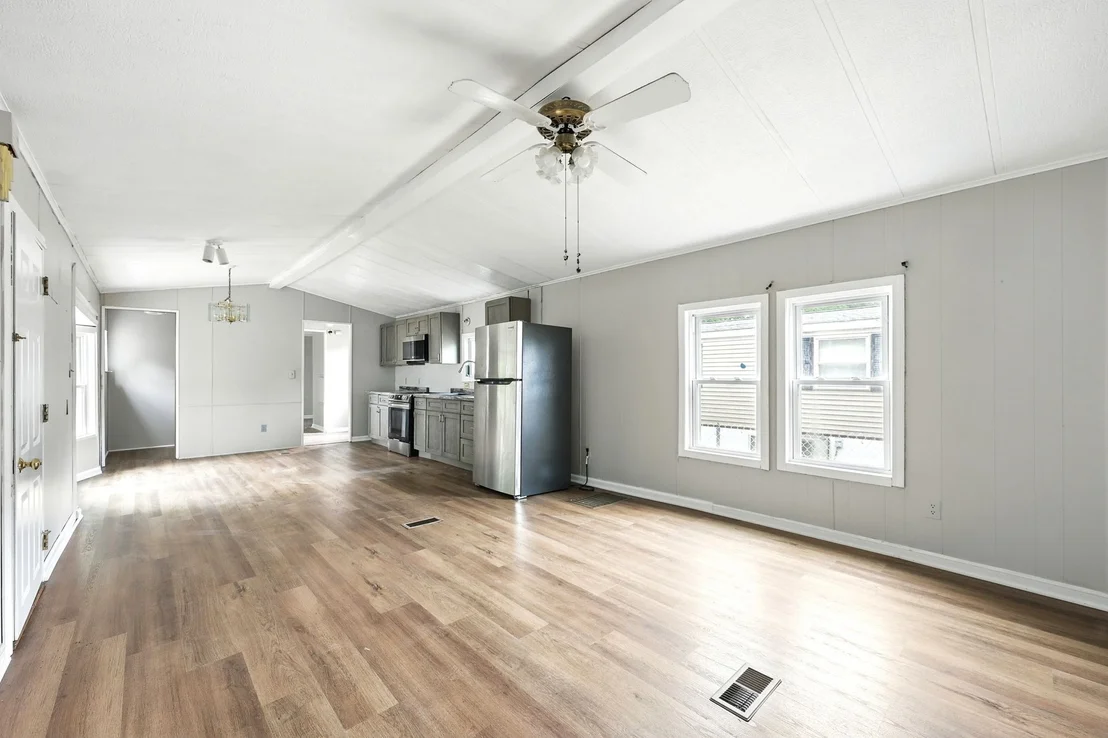 Photo of 7 Nelligan