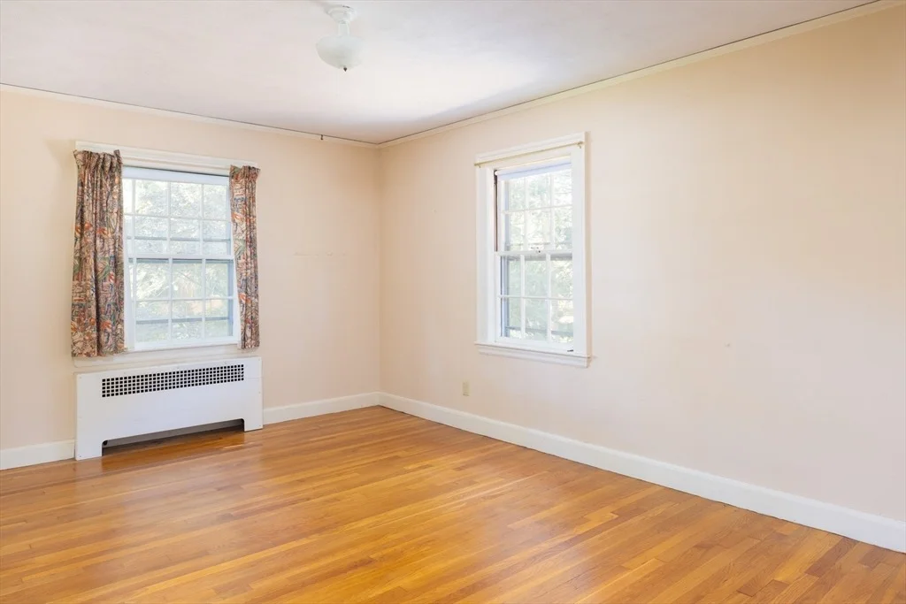 Photo of 59 Hinckley Rd